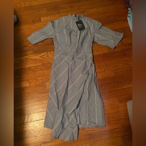 WHO WHAT WEAR Midi Dress - Modern Collar